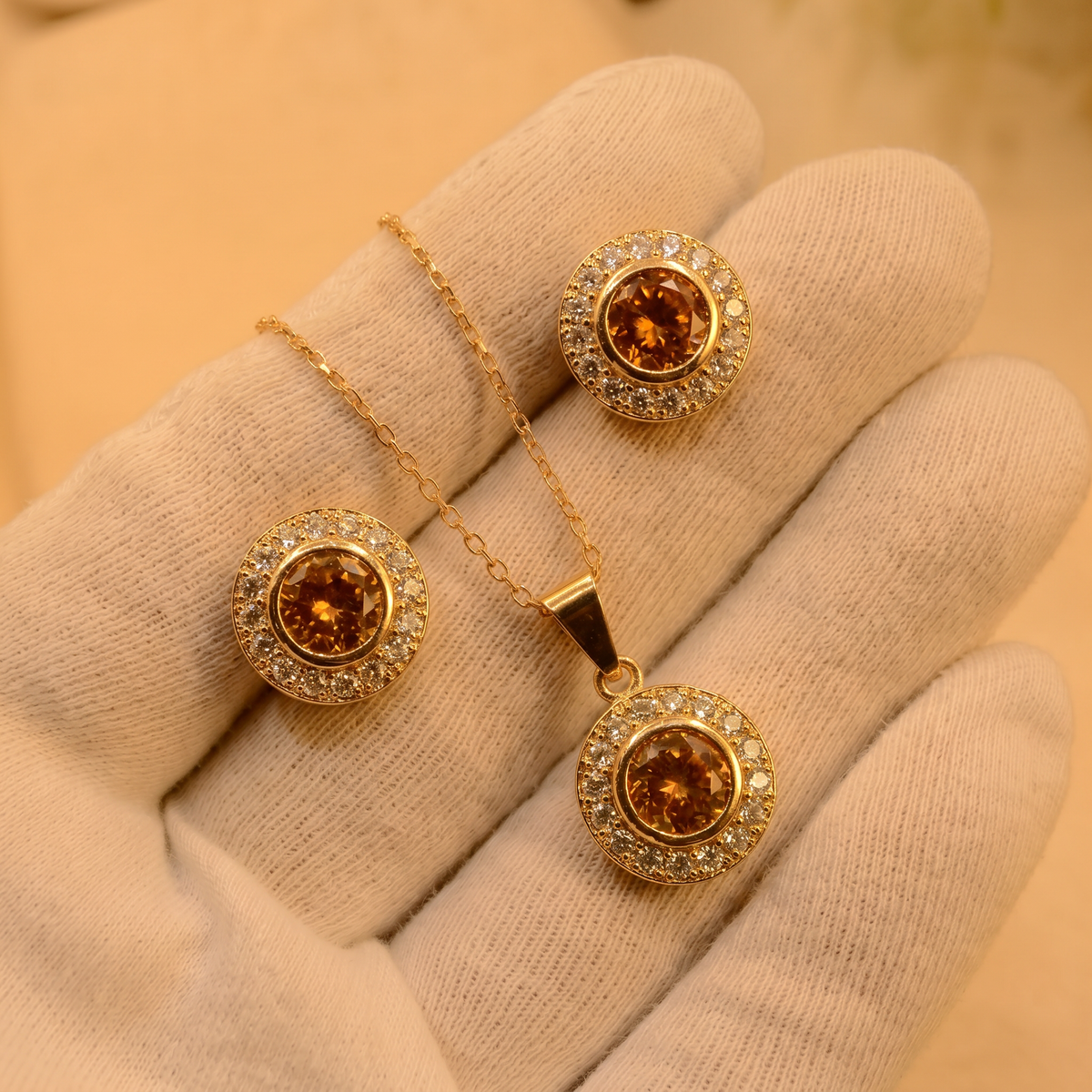 Gorgeous Design Gold Plated Crystal Stones Necklace Set for Girls/Women