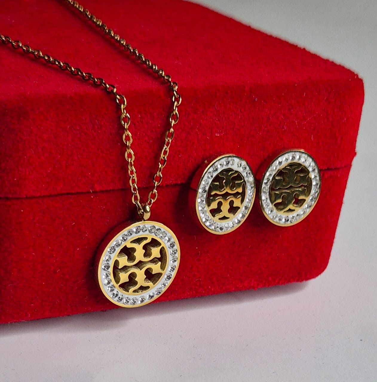 Imperial Glow Gold Plated Medallion Pendant & Studs Set